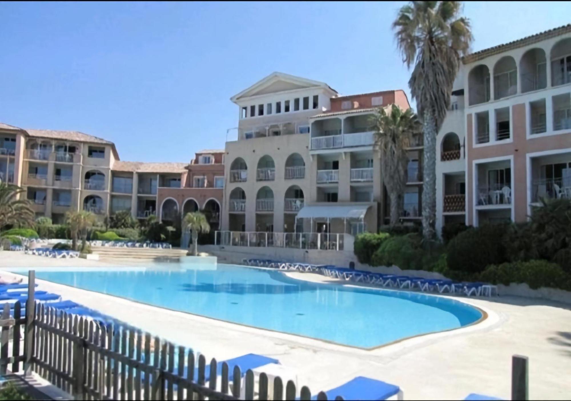 Appartement T2 - Bord De Mer - Piscine Six-Fours-les-Plages Dış mekan fotoğraf