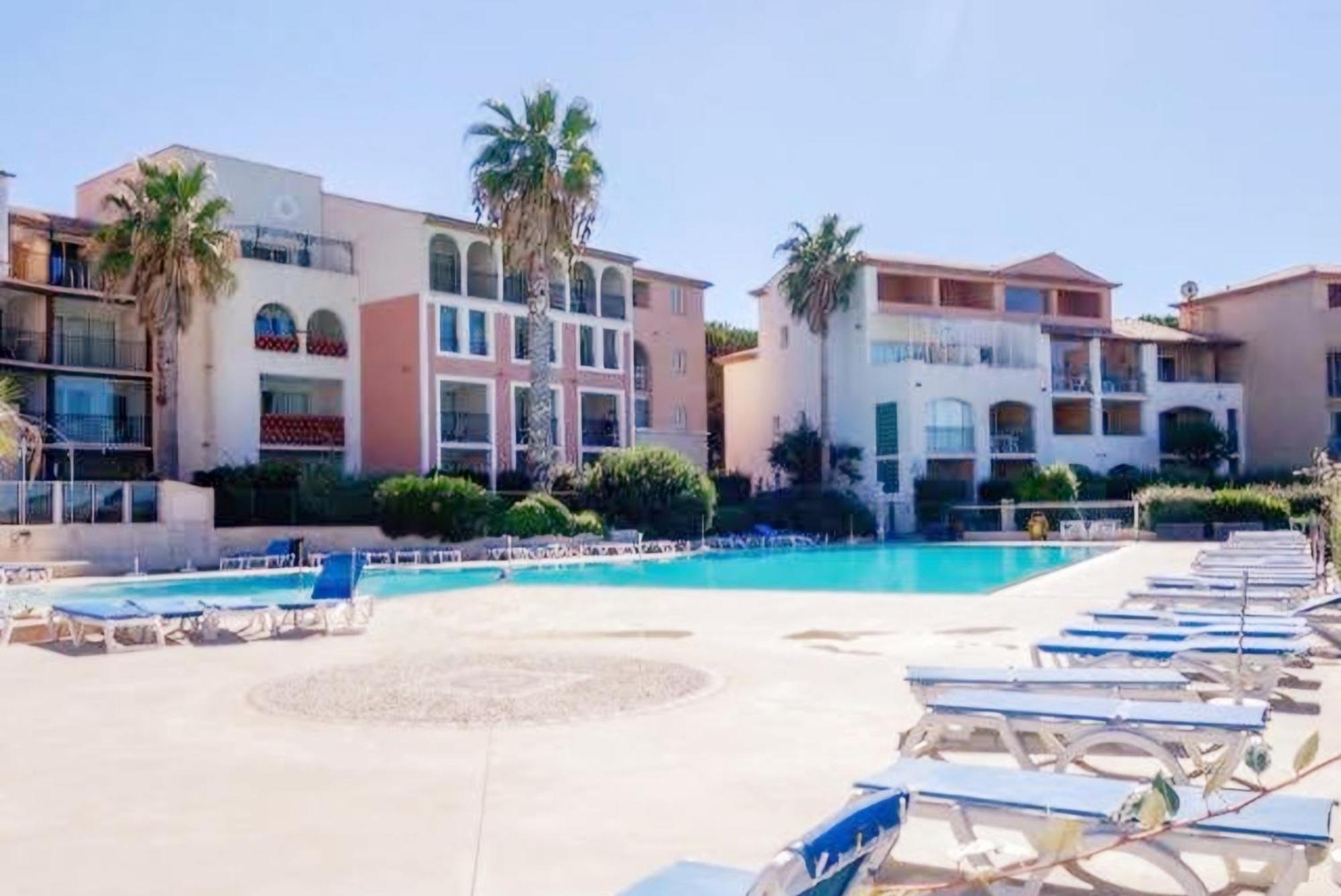 Appartement T2 - Bord De Mer - Piscine Six-Fours-les-Plages Dış mekan fotoğraf